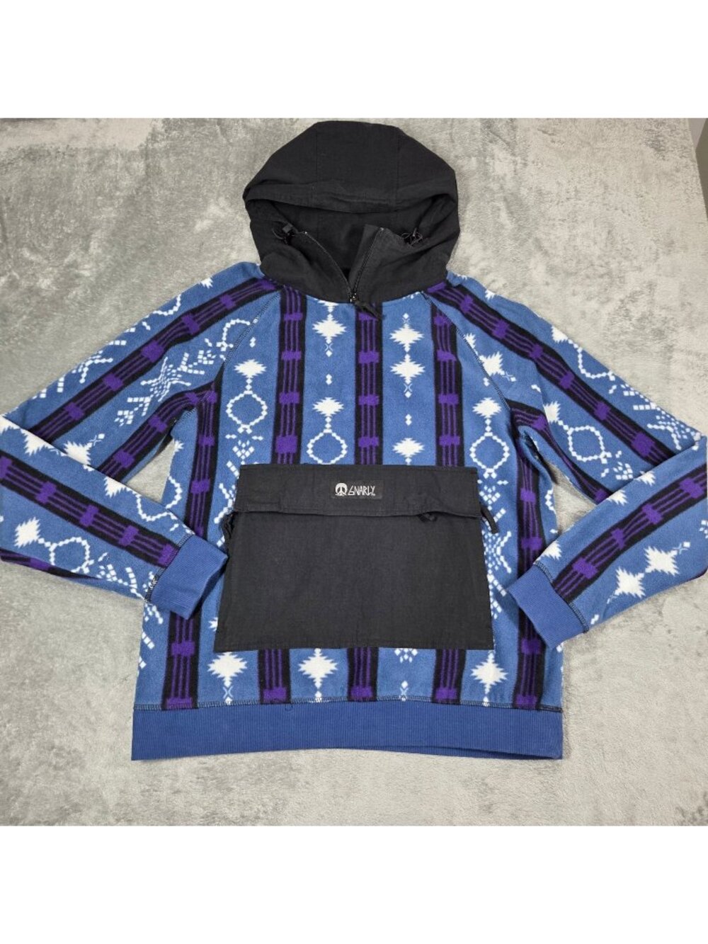 Gnarly Hoodie Mens Medium Blue Aztec Fleece Snowboarding Pullover Pockets Jacket